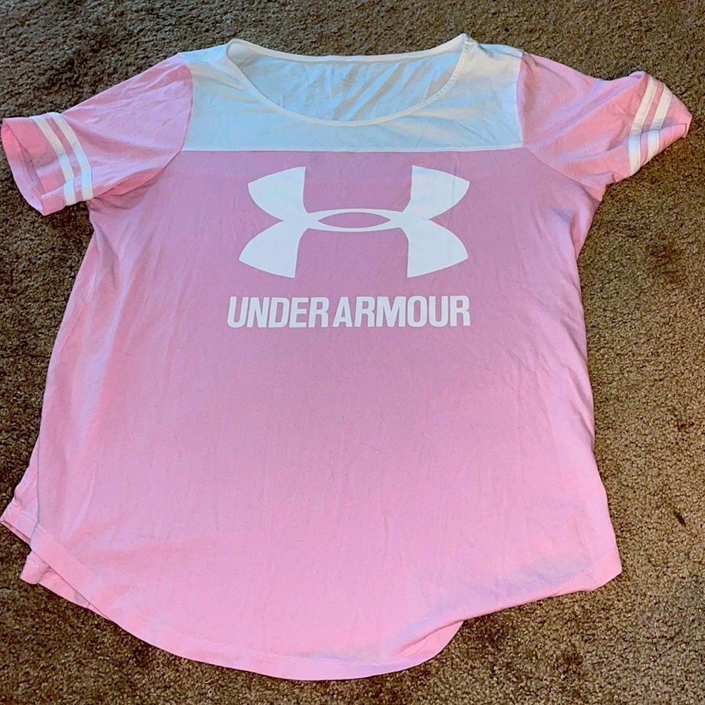 Pink under armour t-shirt